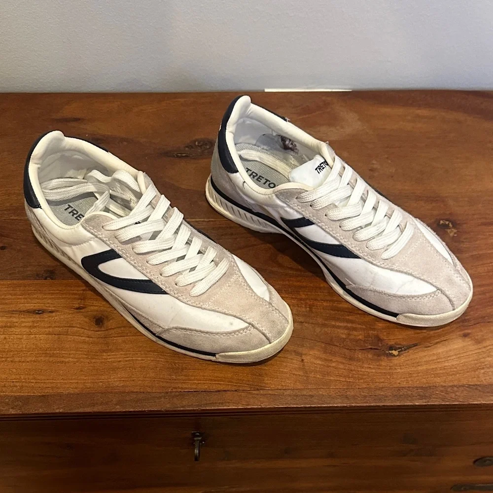 Tretorn Women's Rawlings 2.0 White and Navy Sneakers in Size 7.5